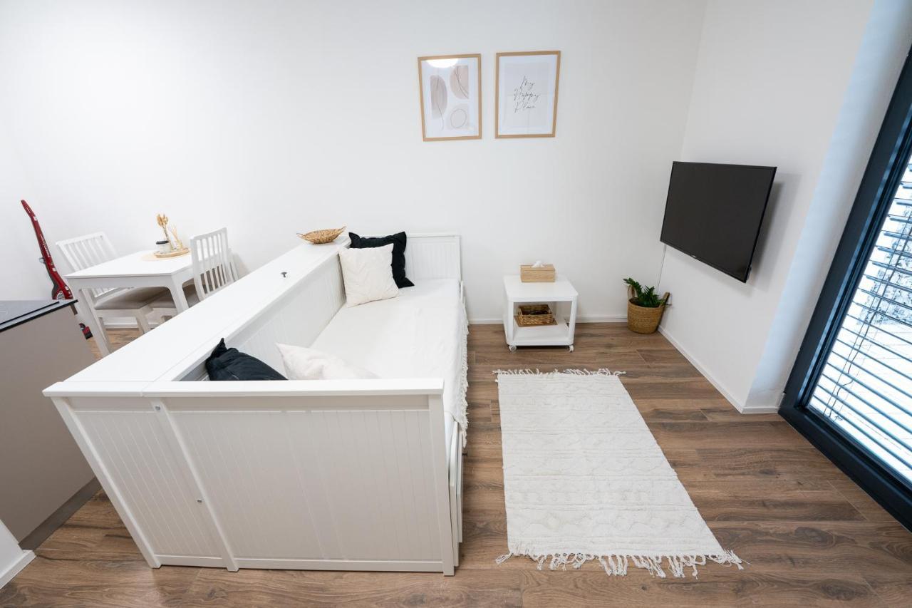 Apartmany Gemini Злин Экстерьер фото
